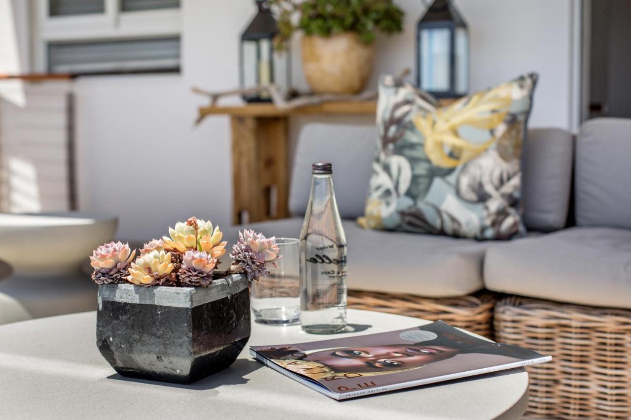 Far Horizons Camps Bay Hotel Кейптаун Екстериор снимка
