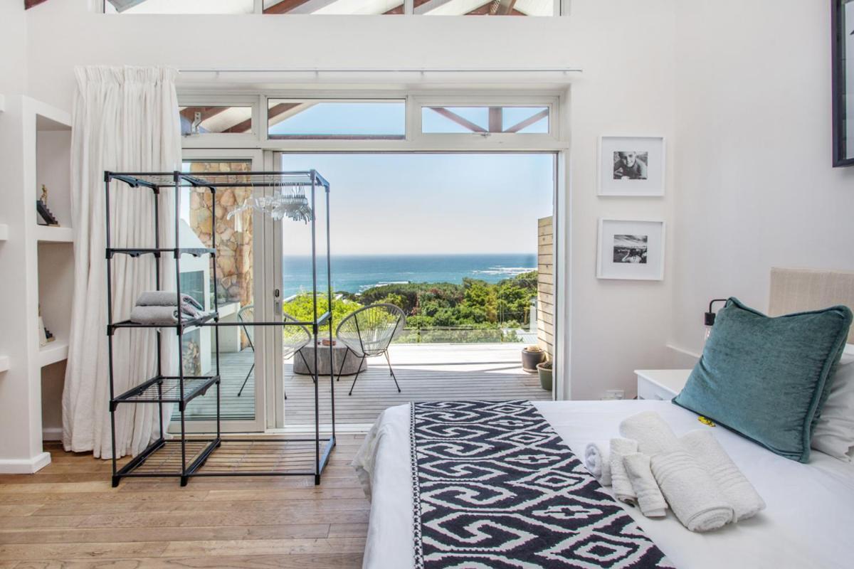 Far Horizons Camps Bay Hotel Кейптаун Екстериор снимка