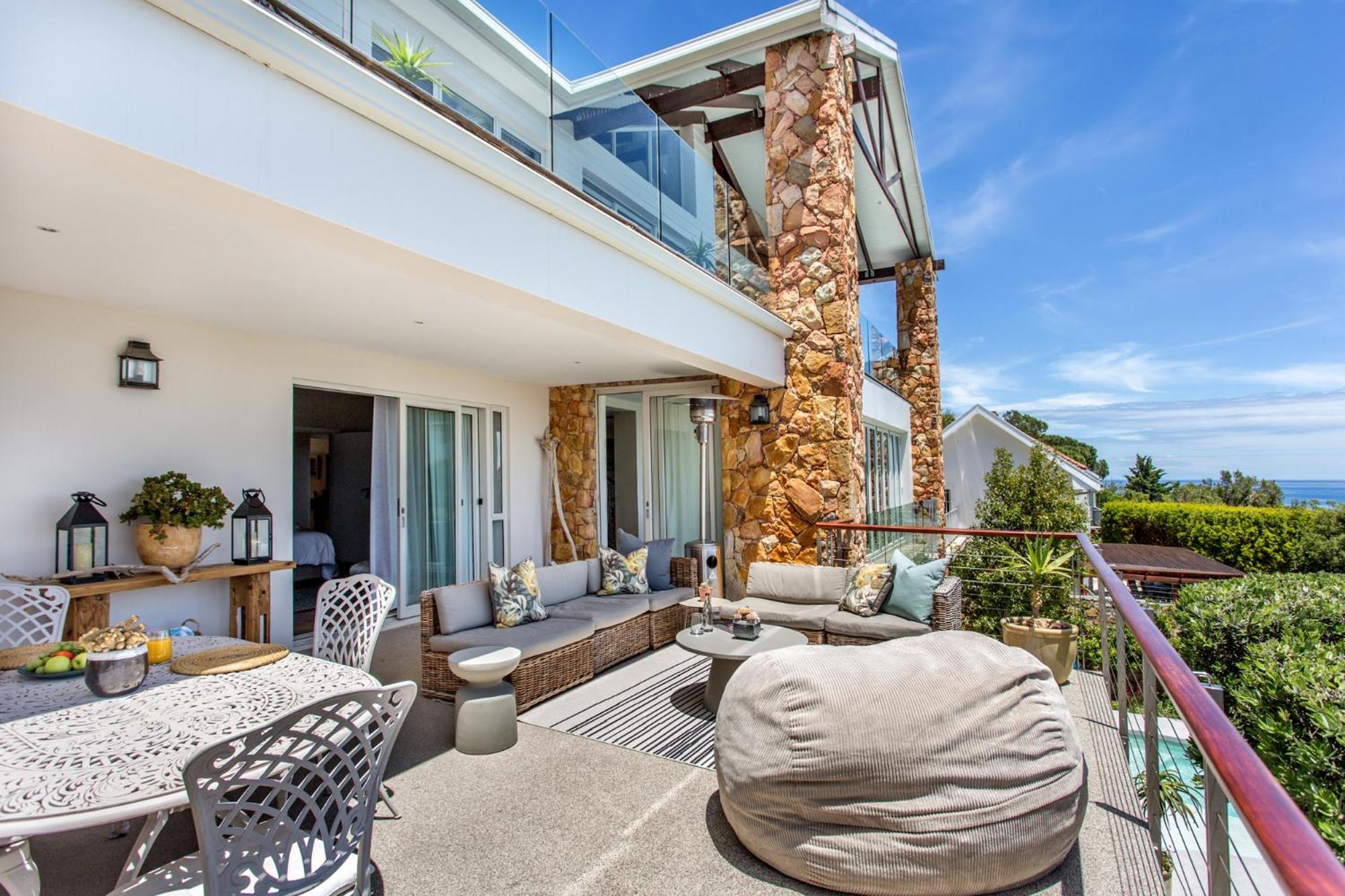 Far Horizons Camps Bay Hotel Кейптаун Екстериор снимка